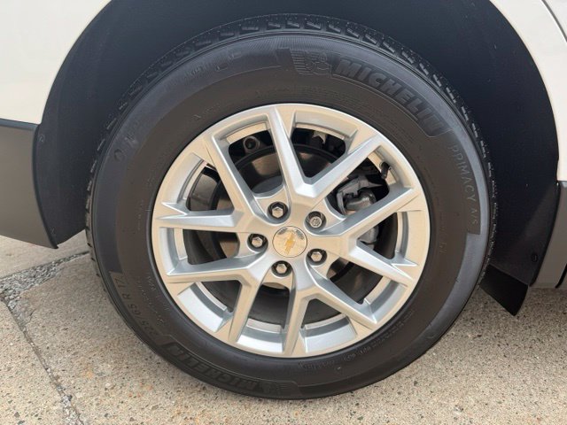Certified 2024 Chevrolet Equinox LS w/ LS Convenience Package FWD image 13
