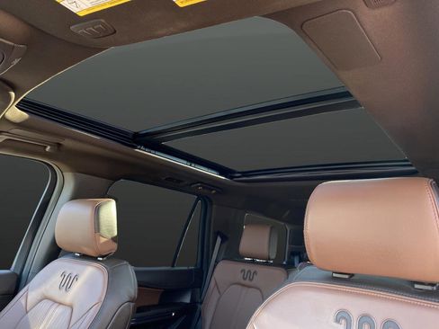 Used 2023 Ford Expedition King Ranch image 7