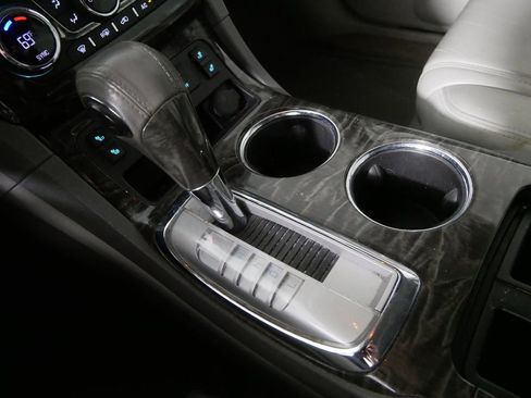 Used 2013 Buick Enclave Leather image 24