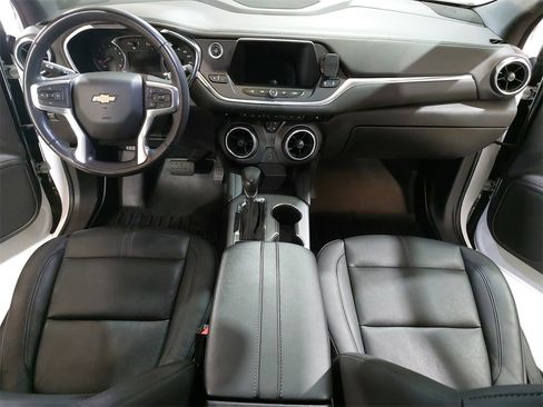 Used 2020 Chevrolet Blazer LT image 9