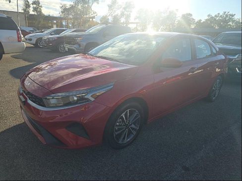 Used 2024 Kia Forte LXS image 1