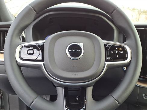 New 2026 Volvo XC60 B5 Core w/ Climate Package image 22