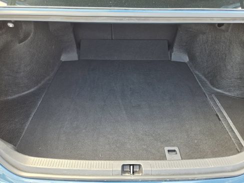 Used 2025 Toyota Camry SE FWD image 30