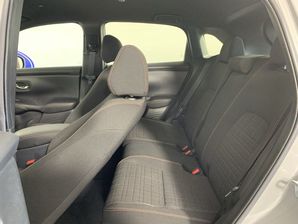 Used 2025 Honda HR-V Sport image 31