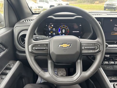 New 2026 Chevrolet Colorado W/T RWD image 17