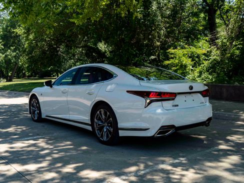 Used 2019 Lexus LS 500 F Sport w/ Accessory Package (Z2) AWD/4WD image 7