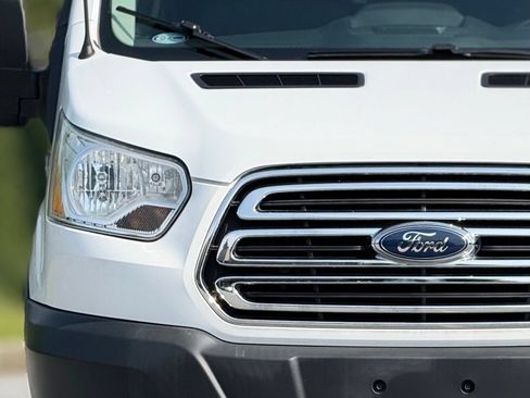 Used 2017 Ford Transit 350 XLT RWD image 15