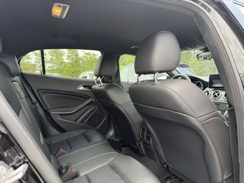 Used 2019 Mercedes-Benz GLA 250 image 26