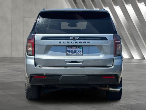 Used 2023 Chevrolet Suburban Z71 w/ Luxury Package AWD/4WD image 5