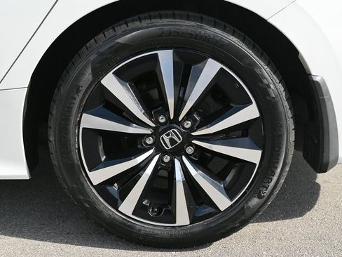 Used 2022 Honda Civic EX image 8