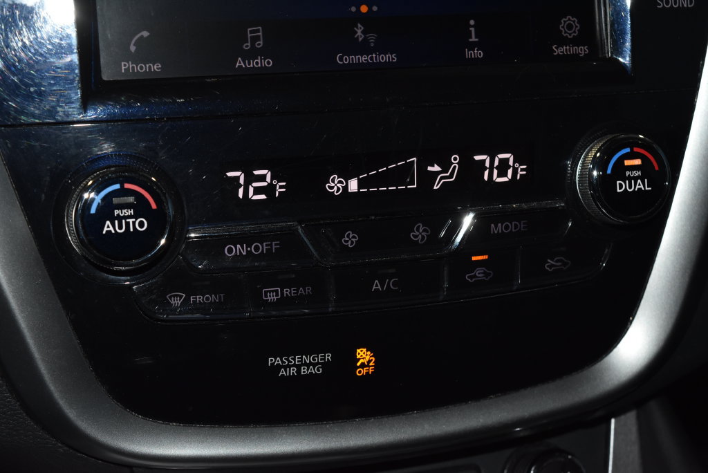 Used 2023 Nissan Murano SV AWD/4WD image 12