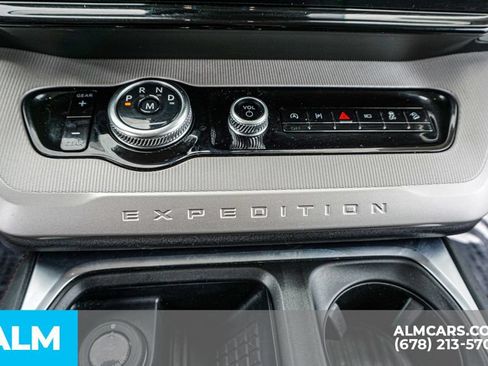 Used 2025 Ford Expedition Active AWD/4WD image 45