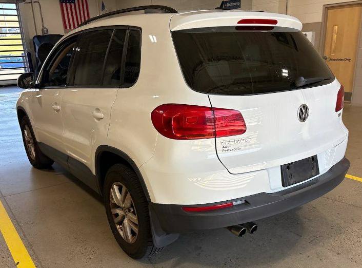 Used 2016 Volkswagen Tiguan S FWD image 2