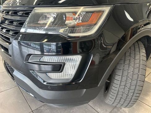 Used 2017 Ford Explorer Sport w/ Equipment Group 401A AWD/4WD image 15