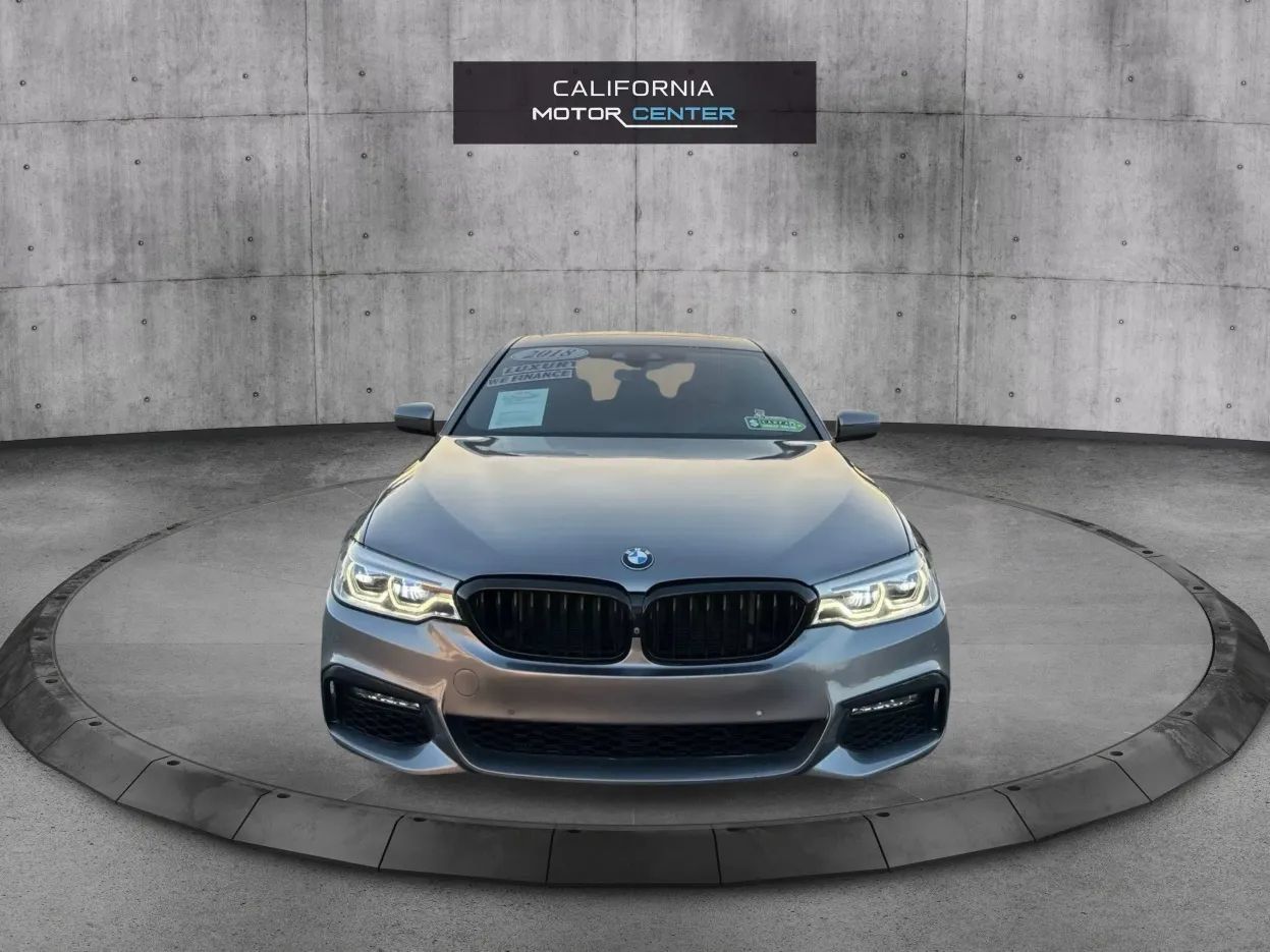 Used 2018 BMW 540i RWD image 2