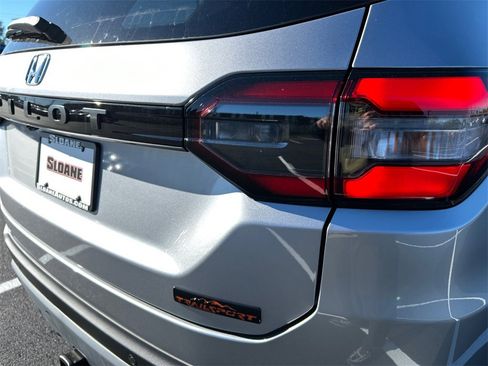 New 2025 Honda Pilot TrailSport image 20