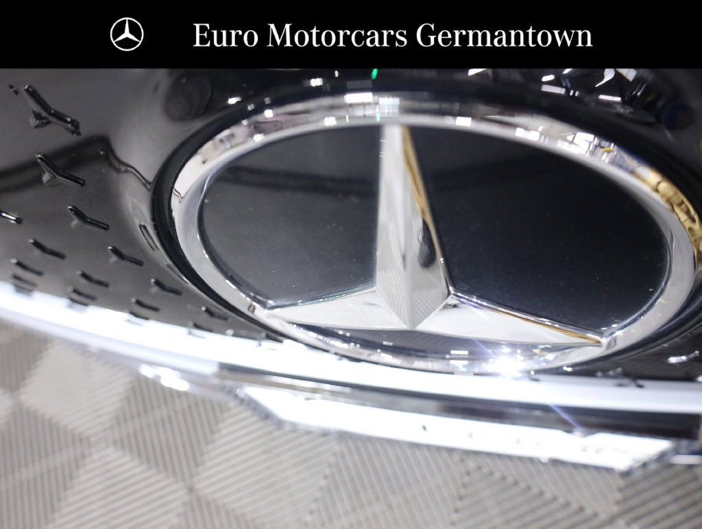 Used 2024 Mercedes-Benz EQB 300 4MATIC image 58