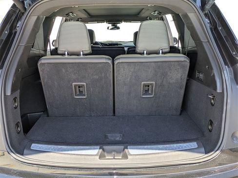 Used 2024 Cadillac XT6 Premium Luxury image 25