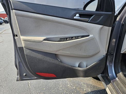 Used 2017 Hyundai Tucson Sport AWD/4WD image 4