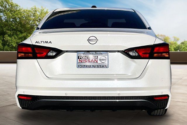 New 2026 Nissan Altima 2.5 SV FWD image 4