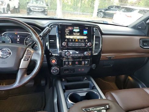 Used 2021 Nissan Titan Platinum Reserve w/ Moonroof Package AWD/4WD image 15