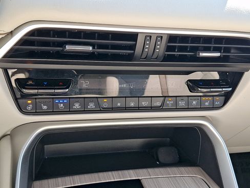 Certified 2024 MAZDA CX-90 Plug-In Hybrid w/ Premium Plus AWD/4WD image 20