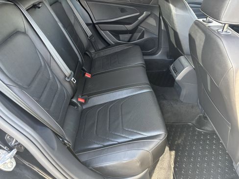 Used 2024 Volkswagen Jetta SEL image 11