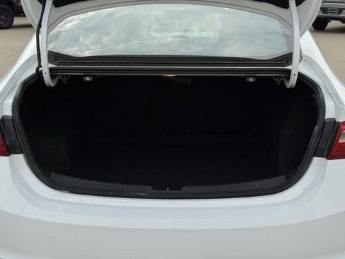 Used 2023 Chevrolet Malibu LS FWD image 32