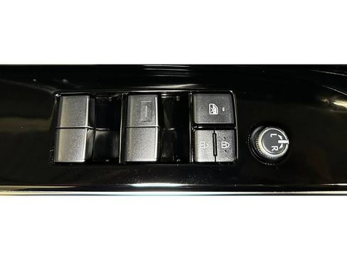 Used 2023 Toyota bZ4X FWD w/ Weather Package image 32