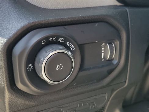 Used 2024 Jeep Wrangler Sport S image 19