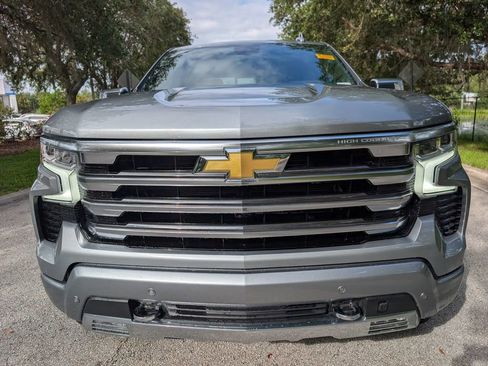 Used 2026 Chevrolet Silverado 1500 High Country w/ High Country Premium Package AWD/4WD image 2