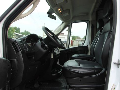 Used 2021 RAM ProMaster 2500 FWD image 9