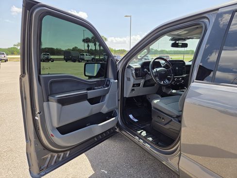 Used 2024 Ford F150 XLT w/ Mobile Office Package RWD image 12