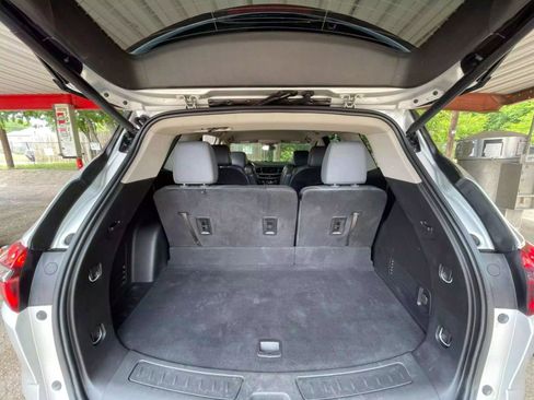 Used 2020 Buick Enclave Essence image 21