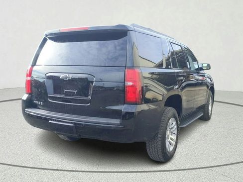 Used 2018 Chevrolet Tahoe LT w/ Luxury Package RWD image 6