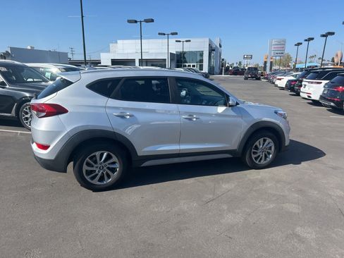 Used 2018 Hyundai Tucson SEL image 9