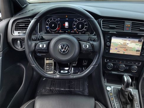 Used 2019 Volkswagen Golf R 4-Door image 13
