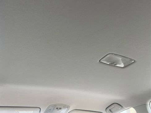 Used 2014 Toyota Prius V Three FWD image 21