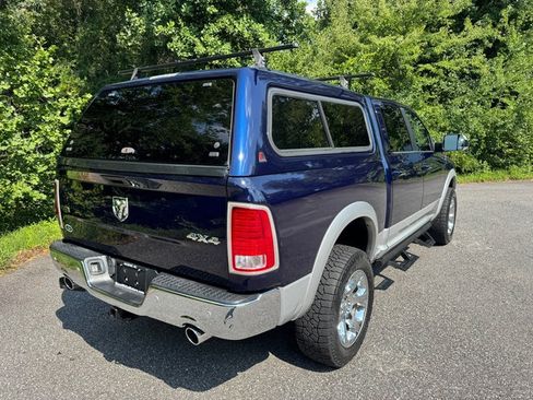 Used 2018 RAM 1500 Laramie AWD/4WD image 6