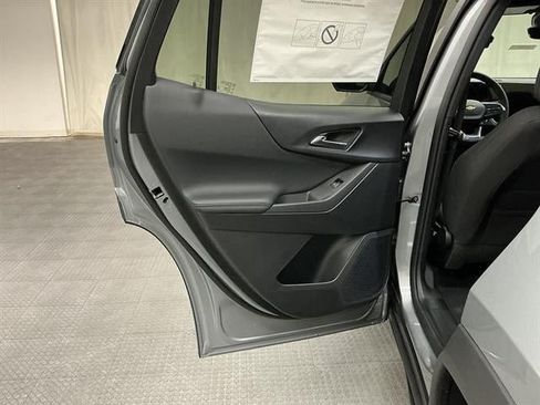 New 2027 Chevrolet Equinox LT w/ Safety and Technology Package AWD/4WD image 30