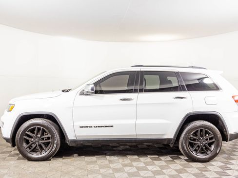 Used 2017 Jeep Grand Cherokee Limited image 21
