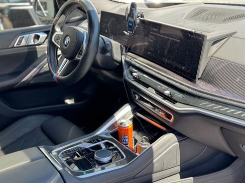 Used 2025 BMW X6 M60i w/ Climate Comfort Package image 9