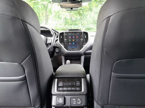 Used 2023 Subaru Ascent Touring AWD/4WD image 34