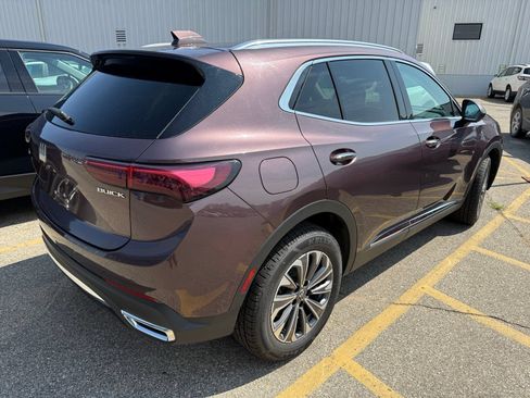 Used 2024 Buick Envision Preferred AWD/4WD image 2