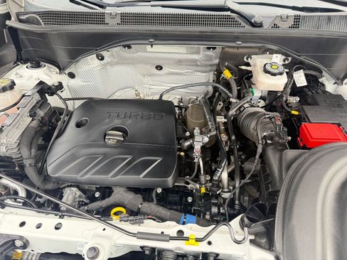 Used 2025 Buick Encore GX Preferred image 32