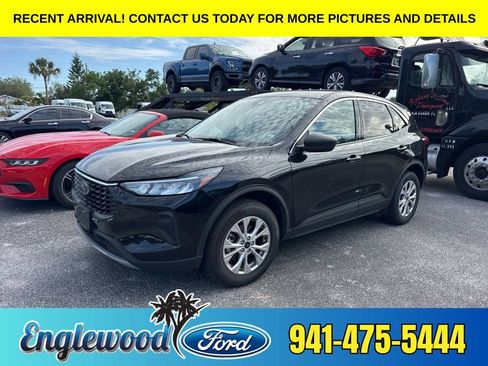 Certified 2024 Ford Escape Active AWD/4WD image 1