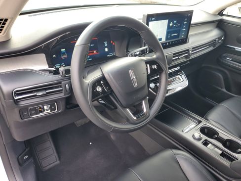 Used 2023 Lincoln Corsair AWD w/ Equipment Group 101A image 13