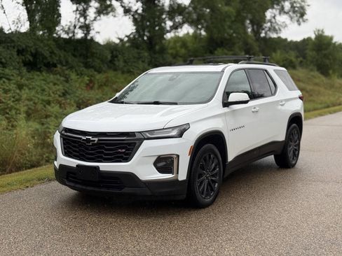 Used 2022 Chevrolet Traverse RS AWD/4WD image 2