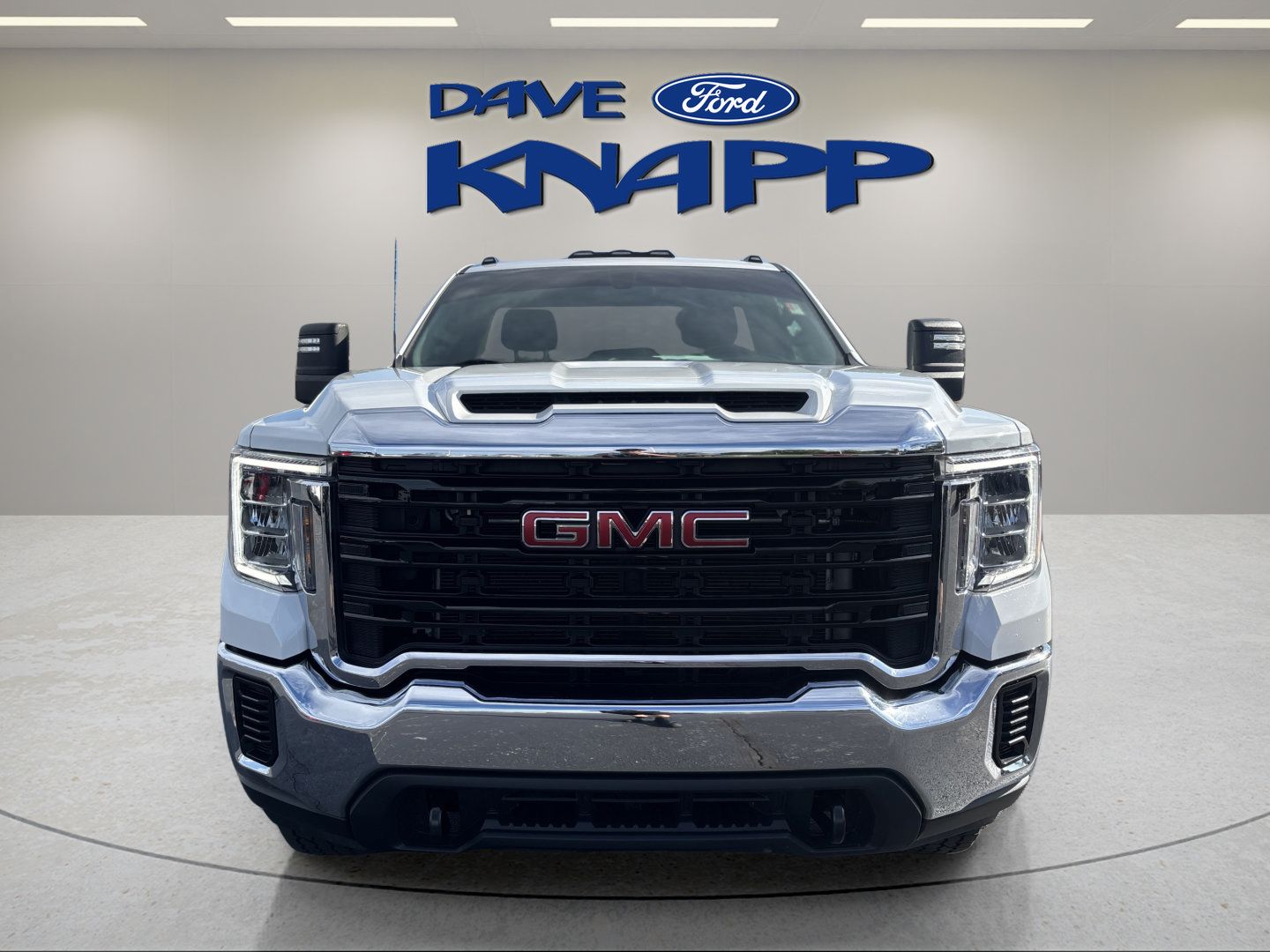 Used 2022 GMC Sierra 2500 Pro w/ Convenience Package AWD/4WD image 2