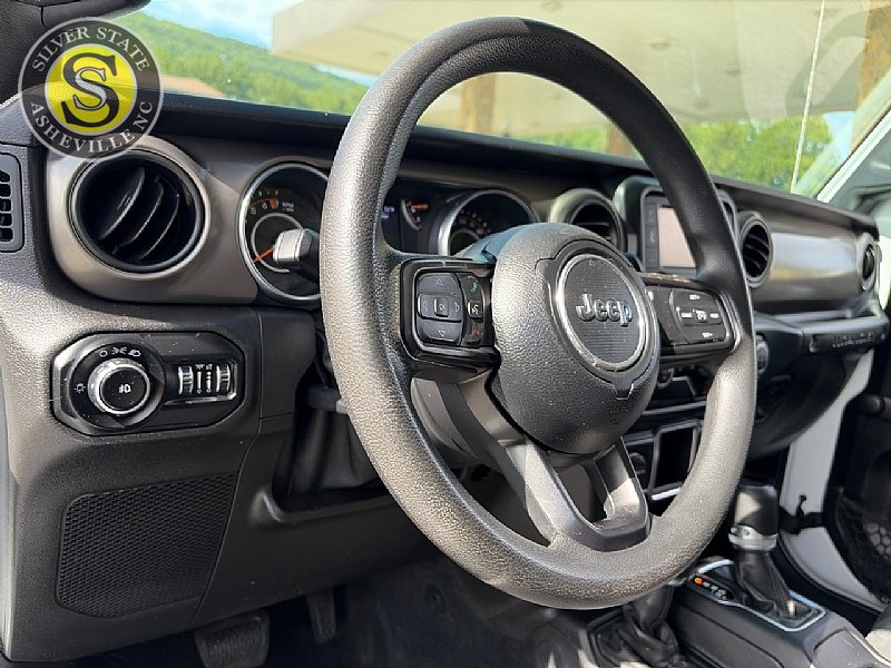Used 2019 Jeep Wrangler Sport AWD/4WD image 19